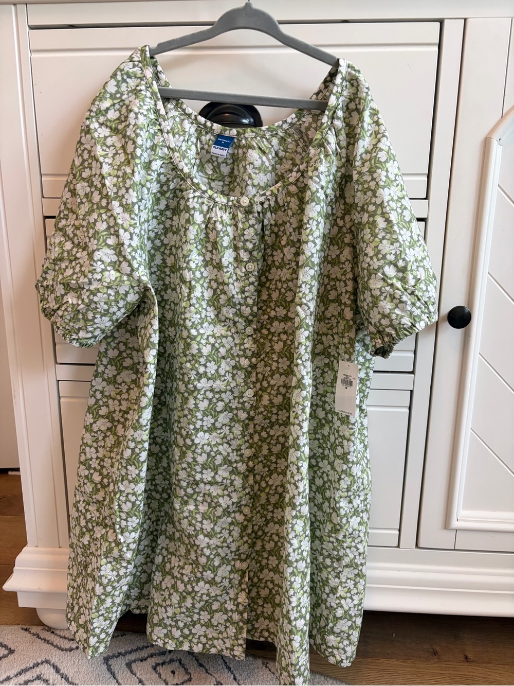 NWT maternity size medium floral blouse